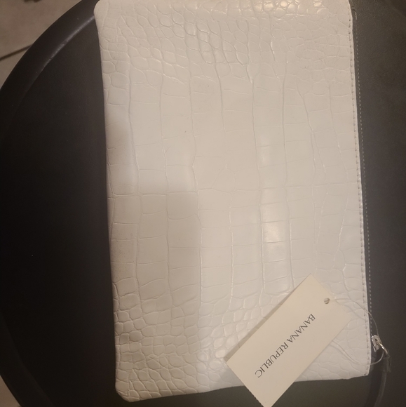 banana republic clutch - Picture 2 of 2